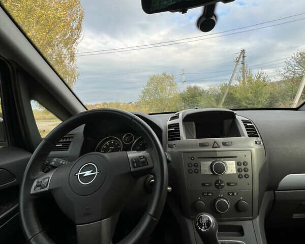 Опель Зафира 2005 в Львове на Automoto.ua Серый Опель Зафира, объемом двигателя 1.8 л и пробегом 260 тыс. км за 3999 $, фото 18 на Automoto.ua