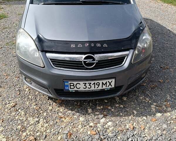 Серый Опель Зафира, объемом двигателя 1.9 л и пробегом 271 тыс. км за 6100 $, фото 1 на Automoto.ua