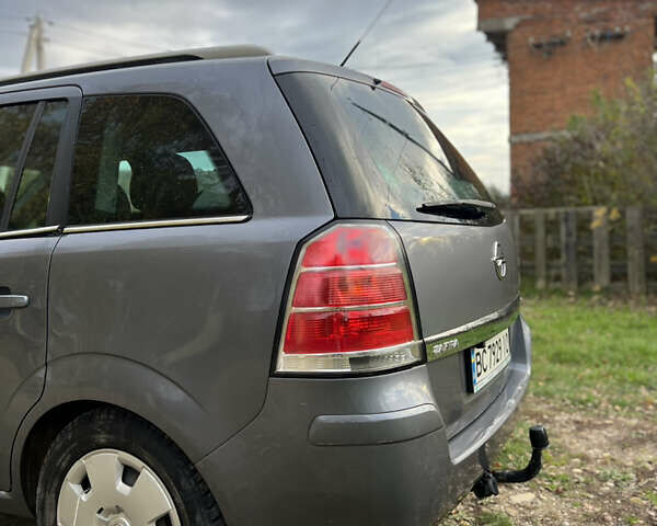 Опель Зафира 2005 в Львове на Automoto.ua Серый Опель Зафира, объемом двигателя 1.8 л и пробегом 260 тыс. км за 3999 $, фото 9 на Automoto.ua