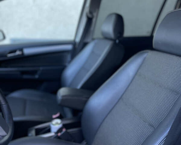 Опель Зафира 2006 в Жовкве на Automoto.ua Серый Опель Зафира, объемом двигателя 1.9 л и пробегом 228 тыс. км за 4999 $, фото 71 на Automoto.ua