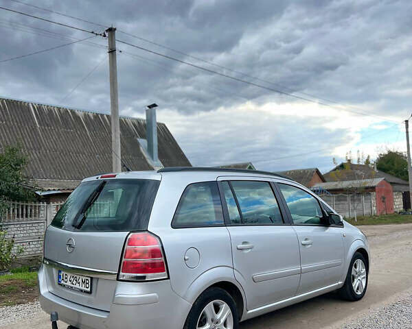 Сірий Опель Зафіра, об'ємом двигуна 1.6 л та пробігом 180 тис. км за 5700 $, фото 3 на Automoto.ua