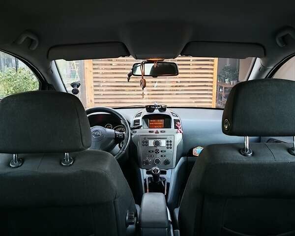 Опель Зафира 2006 в Виннице на Automoto.ua Серый Опель Зафира, объемом двигателя 1.8 л и пробегом 288 тыс. км за 4500 $, фото 14 на Automoto.ua