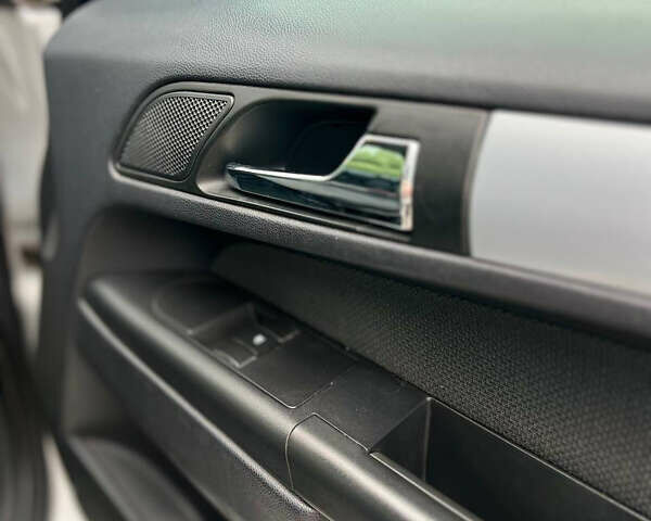 Сірий Опель Зафіра, об'ємом двигуна 1.6 л та пробігом 180 тис. км за 5700 $, фото 24 на Automoto.ua