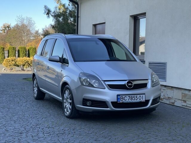 Опель Зафира 2006 в Жовкве на Automoto.ua Серый Опель Зафира, объемом двигателя 1.9 л и пробегом 228 тыс. км за 4999 $, фото 7 на Automoto.ua