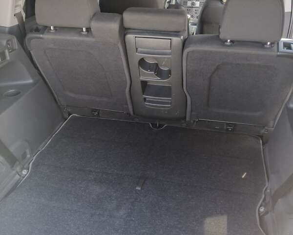 Серый Опель Зафира, объемом двигателя 1.8 л и пробегом 209 тыс. км за 5250 $, фото 20 на Automoto.ua