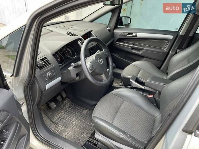 Сірий Опель Зафіра, об'ємом двигуна 1.91 л та пробігом 290 тис. км за 5450 $, фото 1 на Automoto.ua