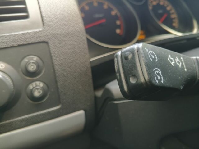 Серый Опель Зафира, объемом двигателя 1.8 л и пробегом 209 тыс. км за 5150 $, фото 10 на Automoto.ua