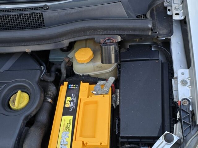 Опель Зафира 2006 в Кривом Роге на Automoto.ua Серый Опель Зафира, объемом двигателя 1.9 л и пробегом 300 тыс. км за 3733 $, фото 7 на Automoto.ua