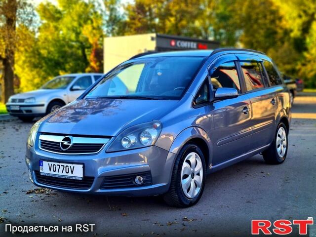Серый Опель Зафира, объемом двигателя 1.9 л и пробегом 267 тыс. км за 5800 $, фото 3 на Automoto.ua