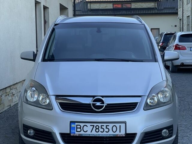 Опель Зафира 2006 в Жовкве на Automoto.ua Серый Опель Зафира, объемом двигателя 1.9 л и пробегом 228 тыс. км за 4999 $, фото 1 на Automoto.ua