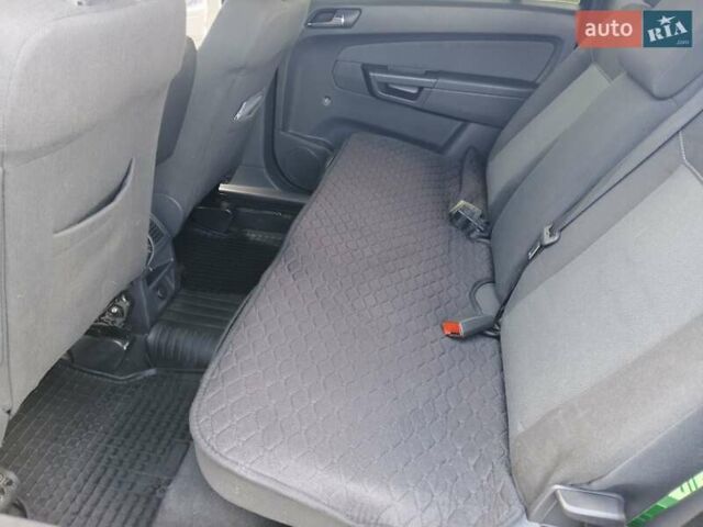 Серый Опель Зафира, объемом двигателя 1.8 л и пробегом 209 тыс. км за 5250 $, фото 17 на Automoto.ua