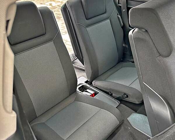 Серый Опель Зафира, объемом двигателя 1.8 л и пробегом 177 тыс. км за 5799 $, фото 16 на Automoto.ua