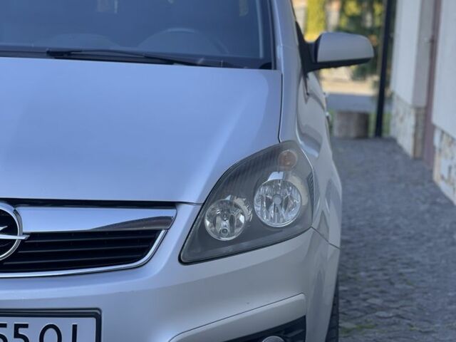 Опель Зафира 2006 в Жовкве на Automoto.ua Серый Опель Зафира, объемом двигателя 1.9 л и пробегом 228 тыс. км за 4999 $, фото 15 на Automoto.ua