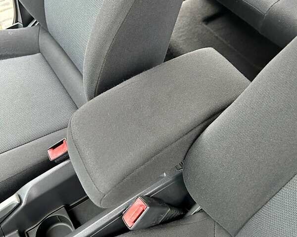 Серый Опель Зафира, объемом двигателя 1.8 л и пробегом 177 тыс. км за 5799 $, фото 19 на Automoto.ua