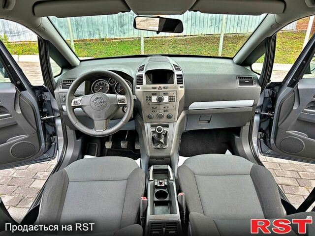 Сірий Опель Зафіра, об'ємом двигуна 1.8 л та пробігом 177 тис. км за 5799 $, фото 8 на Automoto.ua