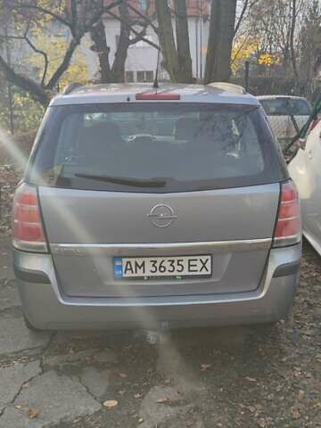 Серый Опель Зафира, объемом двигателя 1.6 л и пробегом 291 тыс. км за 4300 $, фото 3 на Automoto.ua