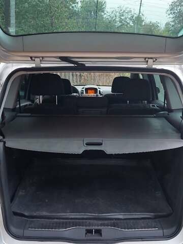 Серый Опель Зафира, объемом двигателя 1.8 л и пробегом 240 тыс. км за 4600 $, фото 10 на Automoto.ua