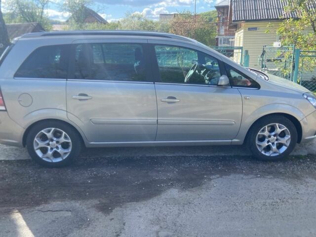 Сірий Опель Зафіра, об'ємом двигуна 1.9 л та пробігом 270 тис. км за 3100 $, фото 1 на Automoto.ua