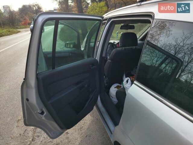 Серый Опель Зафира, объемом двигателя 1.8 л и пробегом 214 тыс. км за 5200 $, фото 20 на Automoto.ua