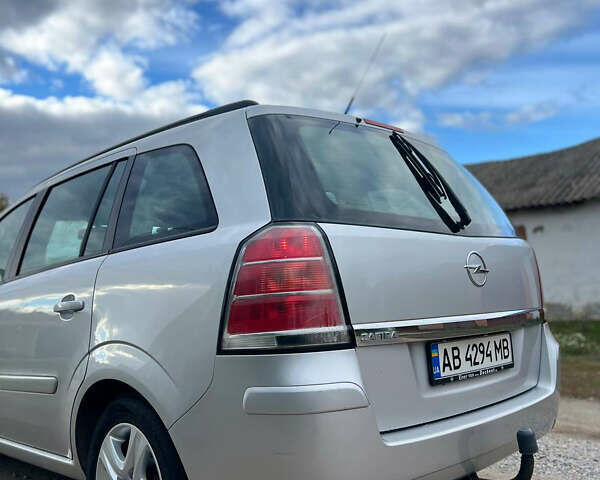 Сірий Опель Зафіра, об'ємом двигуна 1.6 л та пробігом 180 тис. км за 5700 $, фото 5 на Automoto.ua