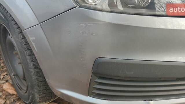 Серый Опель Зафира, объемом двигателя 1.6 л и пробегом 291 тыс. км за 4300 $, фото 17 на Automoto.ua