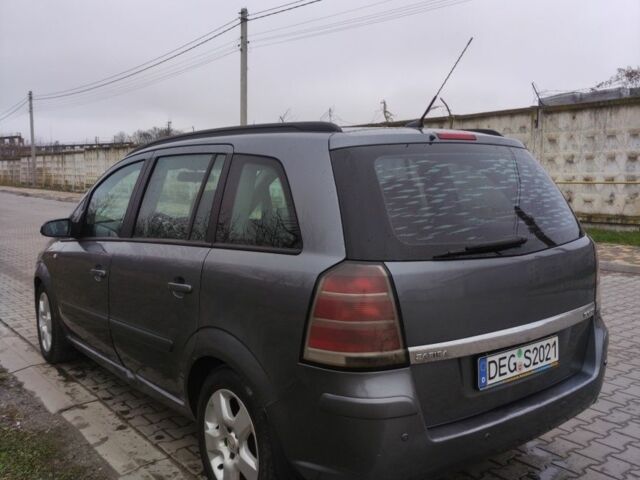 Серый Опель Зафира, объемом двигателя 1.9 л и пробегом 333 тыс. км за 2699 $, фото 4 на Automoto.ua