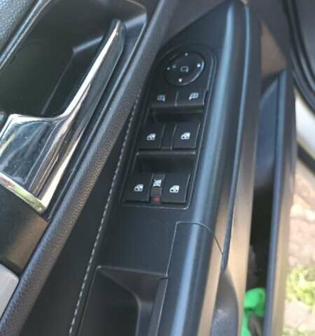 Серый Опель Зафира, объемом двигателя 1.9 л и пробегом 277 тыс. км за 4800 $, фото 8 на Automoto.ua