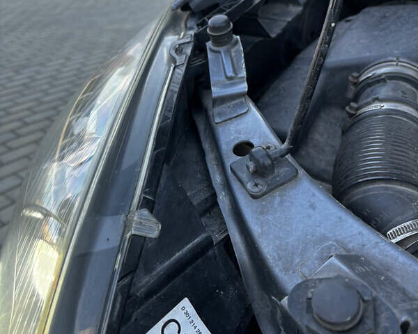 Сірий Опель Зафіра, об'ємом двигуна 1.9 л та пробігом 330 тис. км за 5850 $, фото 37 на Automoto.ua