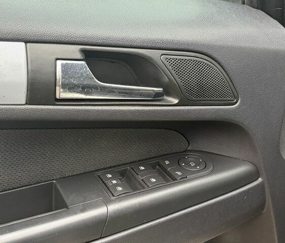 Серый Опель Зафира, объемом двигателя 2 л и пробегом 300 тыс. км за 2950 $, фото 11 на Automoto.ua