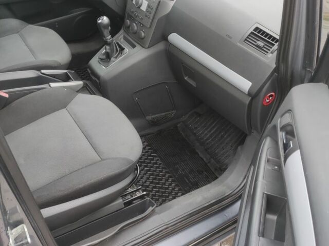 Серый Опель Зафира, объемом двигателя 1.9 л и пробегом 333 тыс. км за 2699 $, фото 15 на Automoto.ua