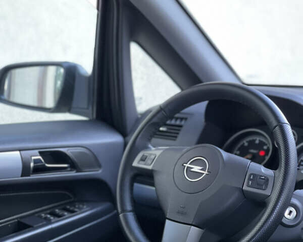 Опель Зафира 2006 в Жовкве на Automoto.ua Серый Опель Зафира, объемом двигателя 1.9 л и пробегом 228 тыс. км за 4999 $, фото 39 на Automoto.ua