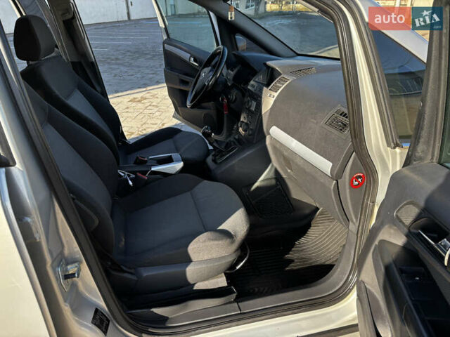 Сірий Опель Зафіра, об'ємом двигуна 1.91 л та пробігом 334 тис. км за 4400 $, фото 27 на Automoto.ua