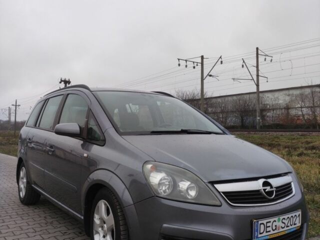 Серый Опель Зафира, объемом двигателя 1.9 л и пробегом 333 тыс. км за 2699 $, фото 9 на Automoto.ua