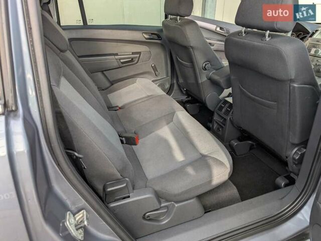 Серый Опель Зафира, объемом двигателя 1.8 л и пробегом 176 тыс. км за 5700 $, фото 15 на Automoto.ua