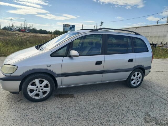 Серый Опель Зафира, объемом двигателя 1.6 л и пробегом 280 тыс. км за 2000 $, фото 4 на Automoto.ua