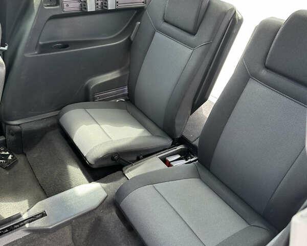 Серый Опель Зафира, объемом двигателя 1.6 л и пробегом 217 тыс. км за 5500 $, фото 33 на Automoto.ua