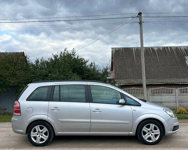 Сірий Опель Зафіра, об'ємом двигуна 1.6 л та пробігом 180 тис. км за 5700 $, фото 7 на Automoto.ua