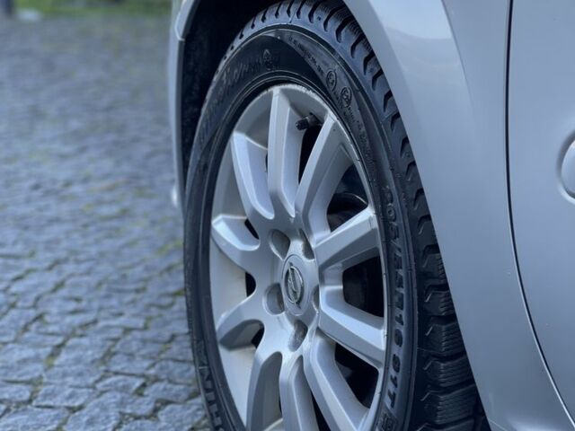 Опель Зафира 2006 в Жовкве на Automoto.ua Серый Опель Зафира, объемом двигателя 1.9 л и пробегом 228 тыс. км за 4999 $, фото 2 на Automoto.ua