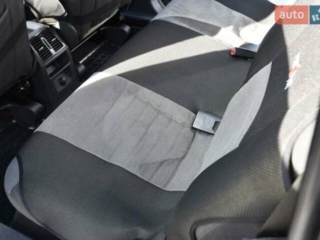 Серый Опель Зафира, объемом двигателя 1.9 л и пробегом 309 тыс. км за 4600 $, фото 22 на Automoto.ua