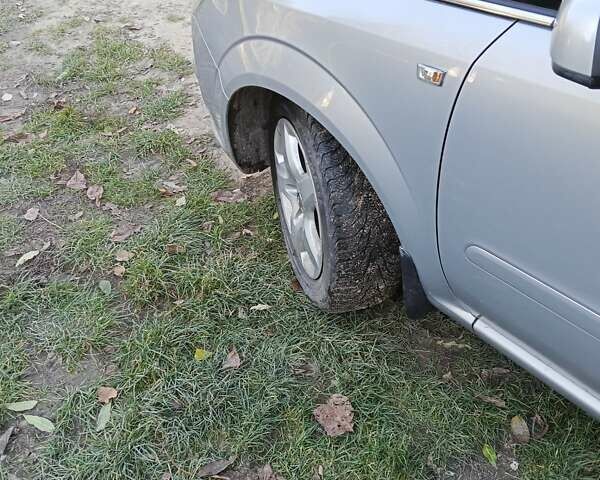 Сірий Опель Зафіра, об'ємом двигуна 1.91 л та пробігом 270 тис. км за 5300 $, фото 8 на Automoto.ua