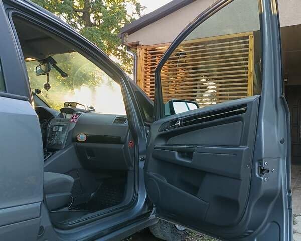 Опель Зафира 2006 в Виннице на Automoto.ua Серый Опель Зафира, объемом двигателя 1.8 л и пробегом 288 тыс. км за 4500 $, фото 12 на Automoto.ua