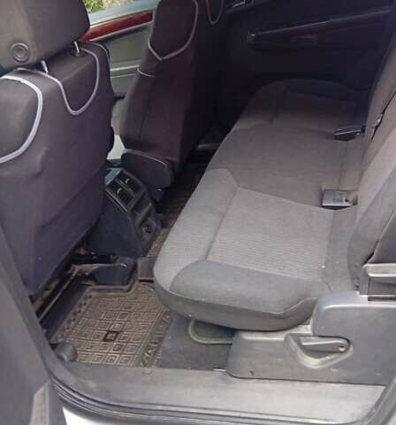 Серый Опель Зафира, объемом двигателя 1.9 л и пробегом 270 тыс. км за 4500 $, фото 1 на Automoto.ua