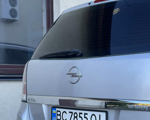 Опель Зафира 2006 в Жовкве на Automoto.ua Серый Опель Зафира, объемом двигателя 1.9 л и пробегом 228 тыс. км за 4999 $, фото 12 на Automoto.ua