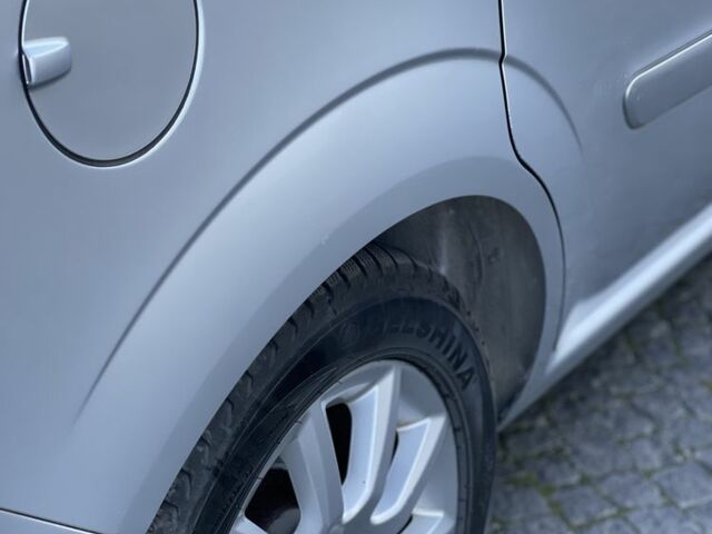 Опель Зафира 2006 в Жовкве на Automoto.ua Серый Опель Зафира, объемом двигателя 1.9 л и пробегом 228 тыс. км за 4999 $, фото 9 на Automoto.ua