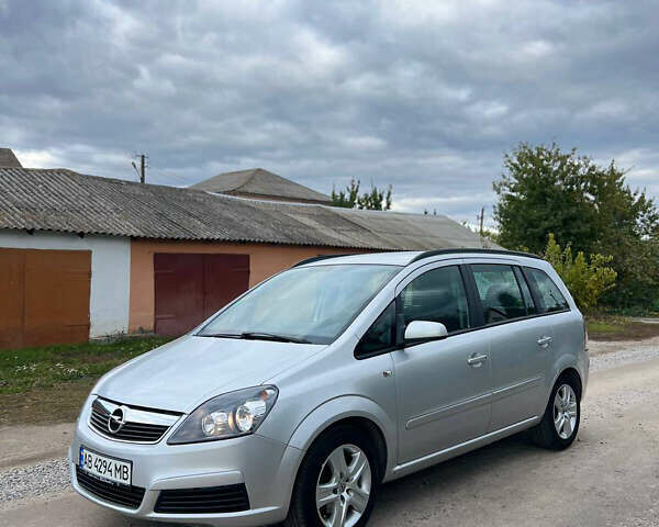 Сірий Опель Зафіра, об'ємом двигуна 1.6 л та пробігом 180 тис. км за 5700 $, фото 2 на Automoto.ua