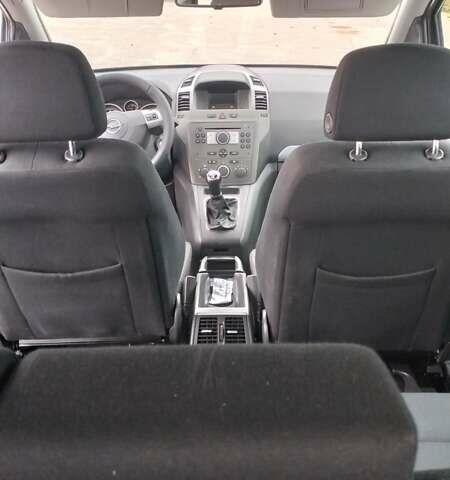 Серый Опель Зафира, объемом двигателя 1.6 л и пробегом 213 тыс. км за 5500 $, фото 4 на Automoto.ua