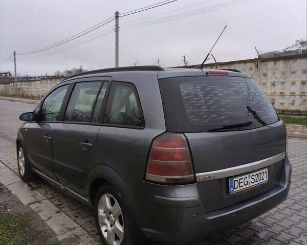 Серый Опель Зафира, объемом двигателя 1.9 л и пробегом 337 тыс. км за 2700 $, фото 4 на Automoto.ua