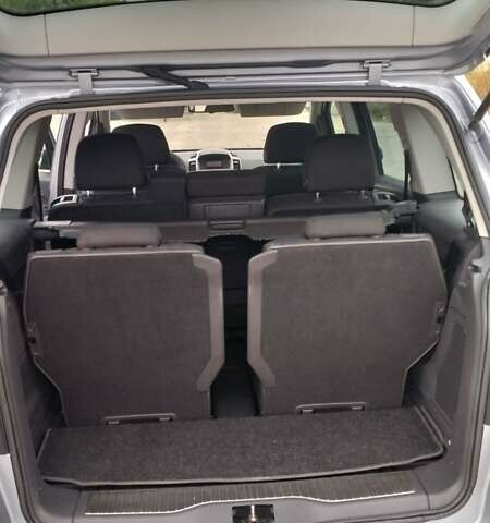 Серый Опель Зафира, объемом двигателя 1.6 л и пробегом 213 тыс. км за 5500 $, фото 7 на Automoto.ua