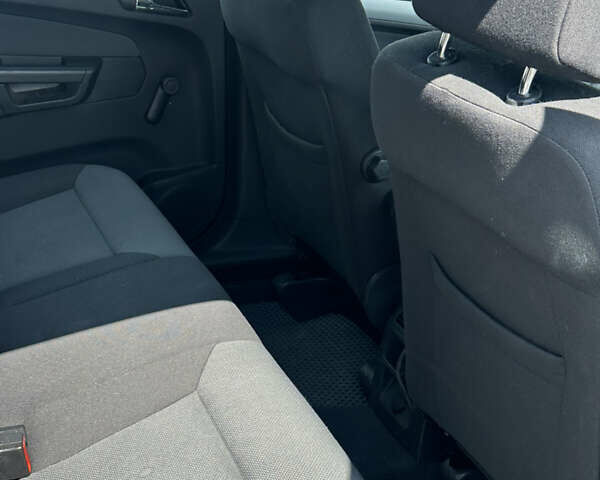 Серый Опель Зафира, объемом двигателя 1.6 л и пробегом 217 тыс. км за 5500 $, фото 26 на Automoto.ua