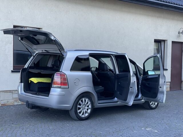 Опель Зафира 2006 в Жовкве на Automoto.ua Серый Опель Зафира, объемом двигателя 1.9 л и пробегом 228 тыс. км за 4999 $, фото 16 на Automoto.ua